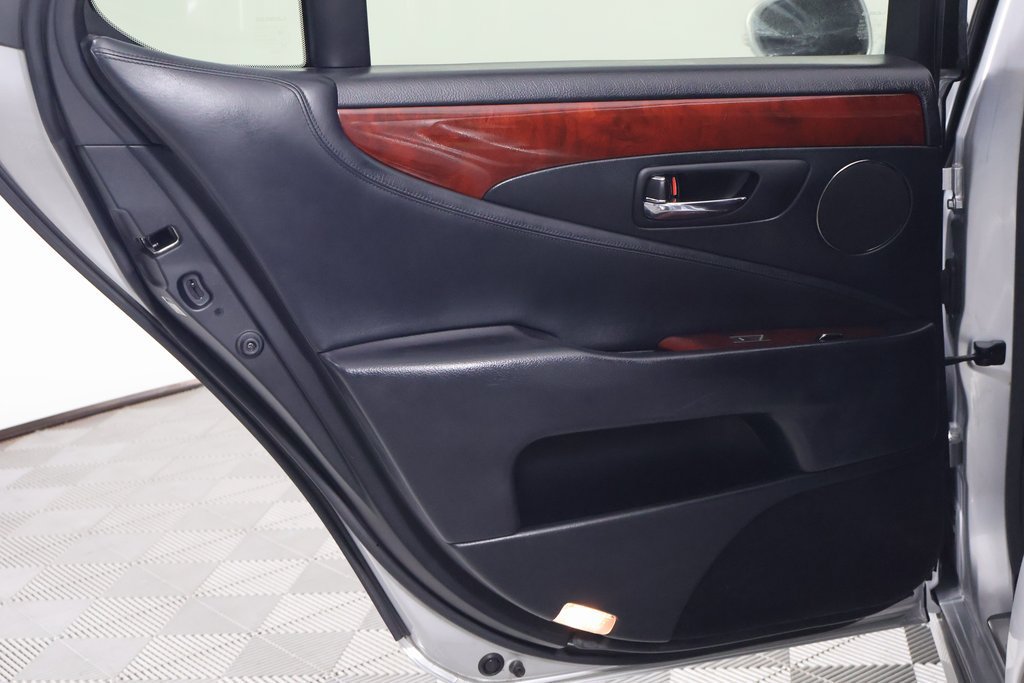 Used 2012 Lexus LS 460 w/ Comfort Pkg RWD image 13