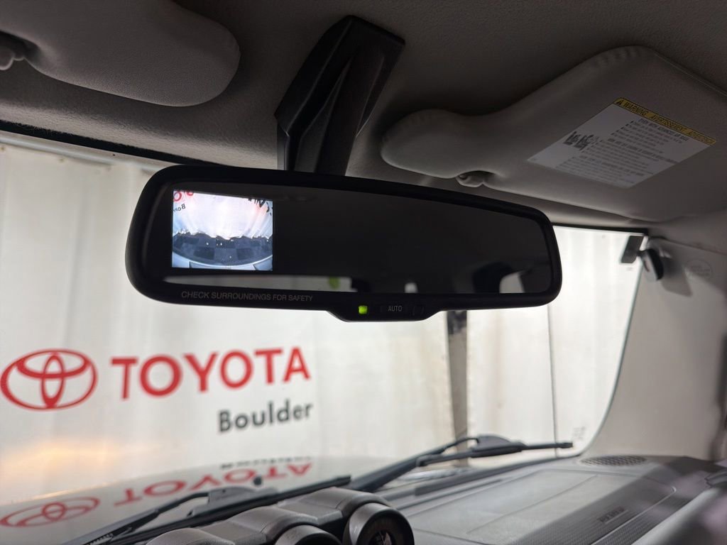 Used 2010 Toyota FJ Cruiser 4WD image 29
