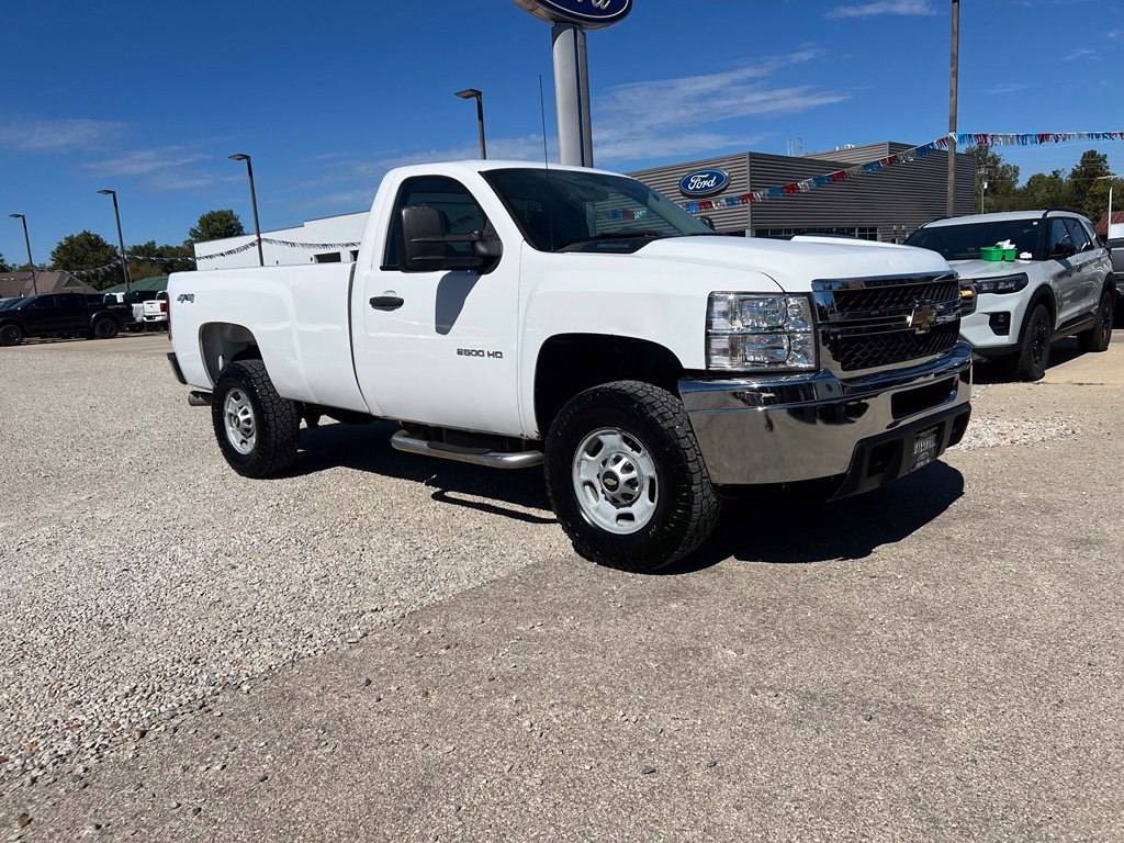 Used 2011 Chevrolet Silverado 2500 W/T AWD/4WD image 2
