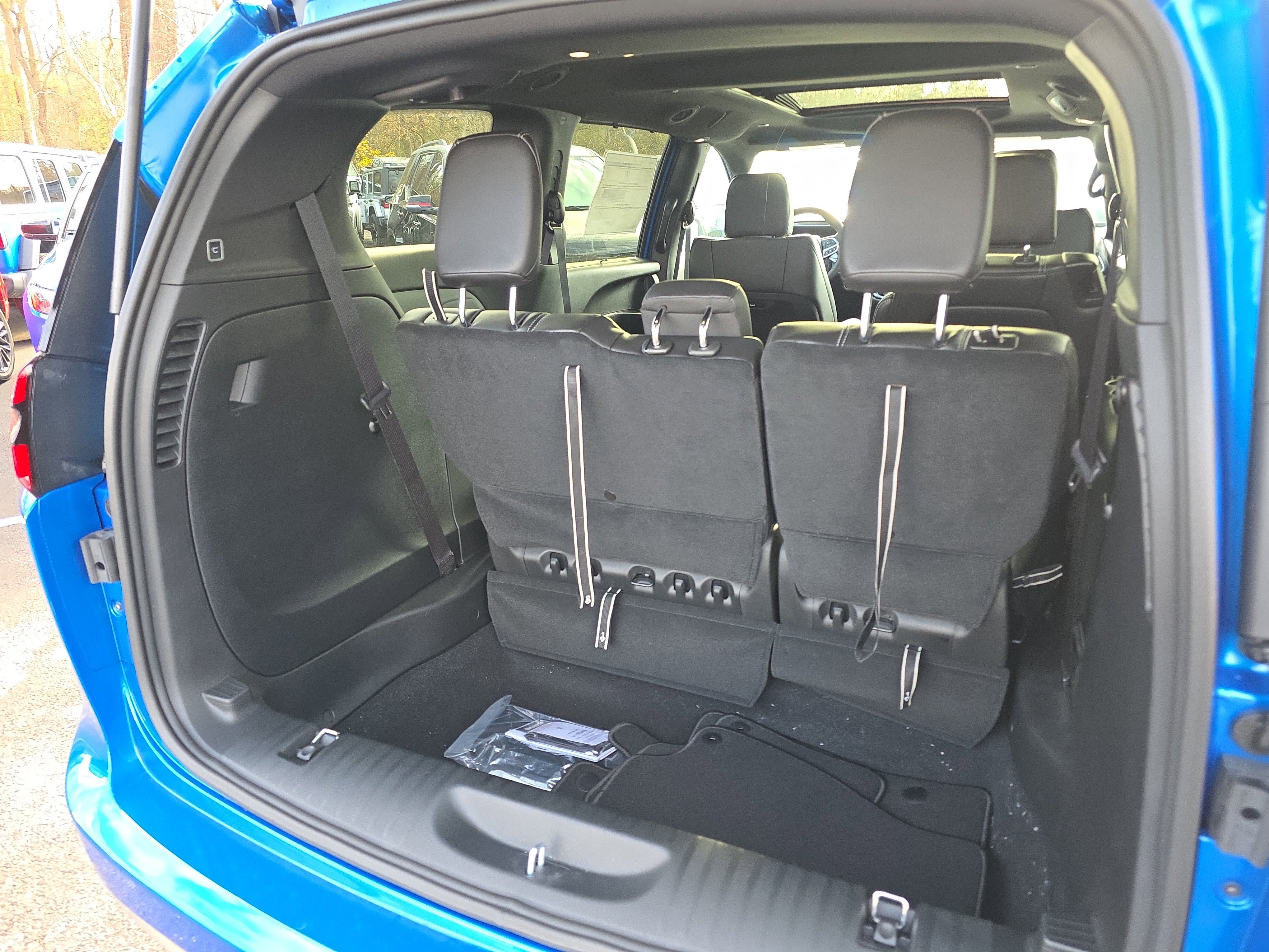 New 2026 Chrysler Pacifica Select image 36