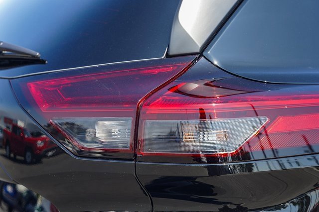 New 2026 Nissan Rogue Rock Creek image 8