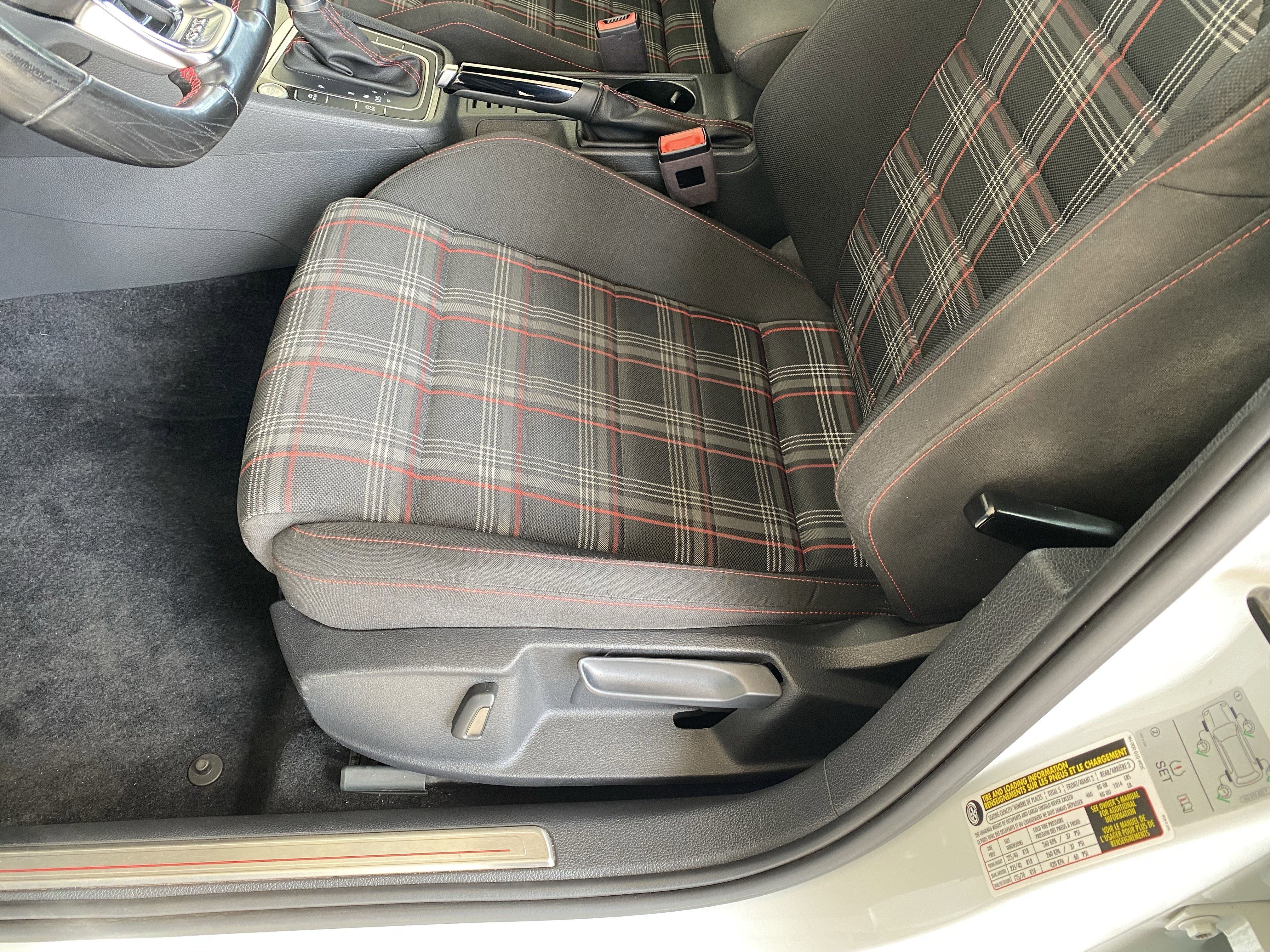 Used 2017 Volkswagen GTI Sport image 12