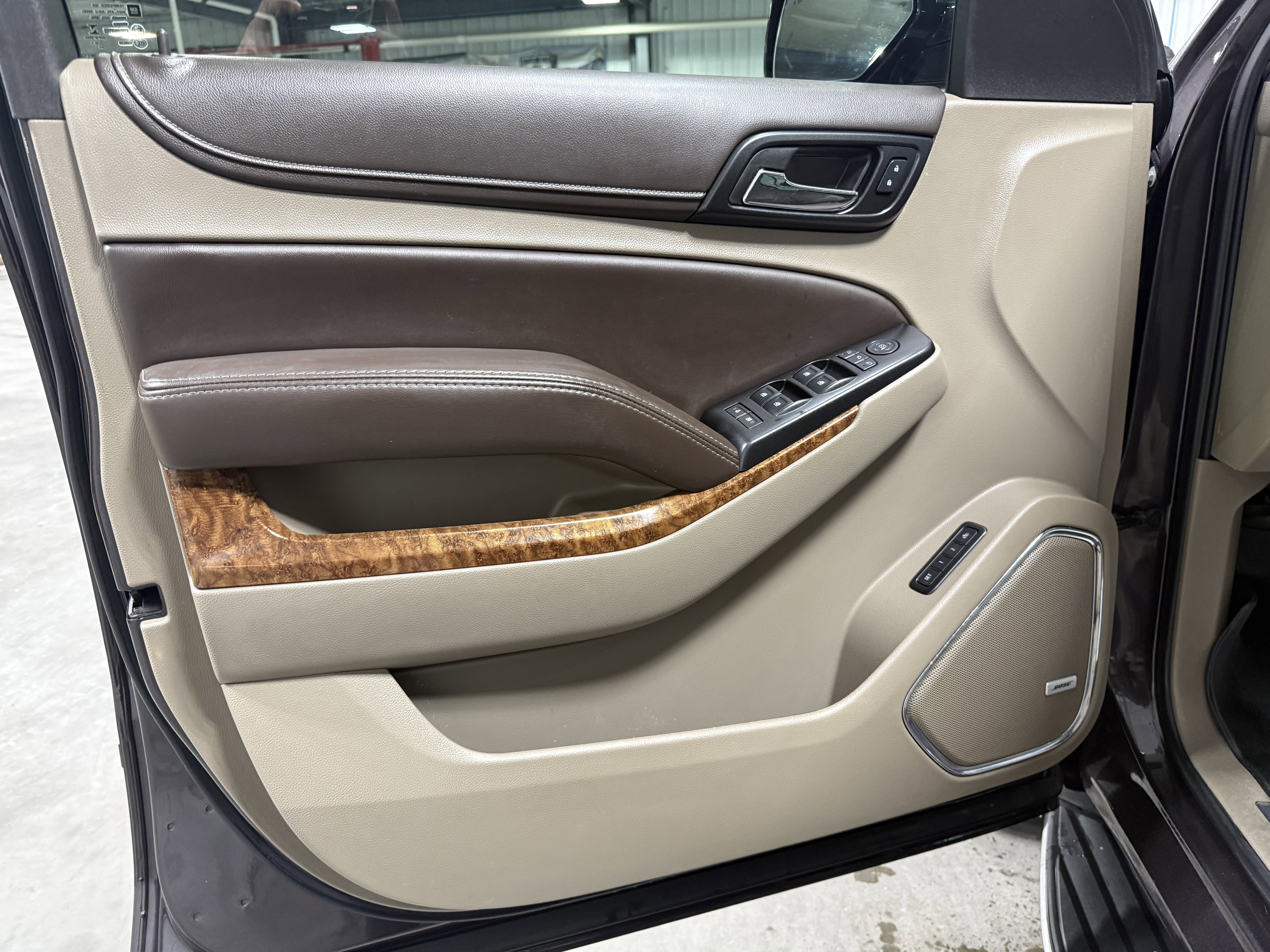 Used 2016 Chevrolet Tahoe LTZ image 23