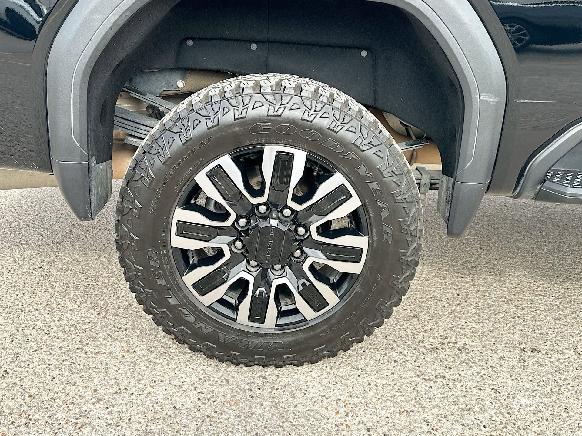 Used 2024 GMC Sierra 3500 Denali Ultimate image 13