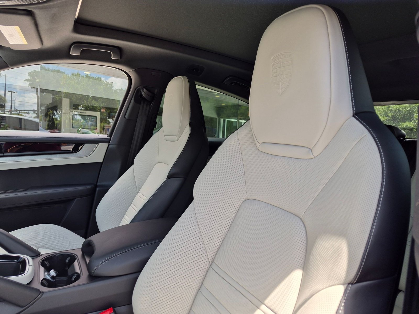 New 2026 Porsche Cayenne Coupe AWD/4WD image 5