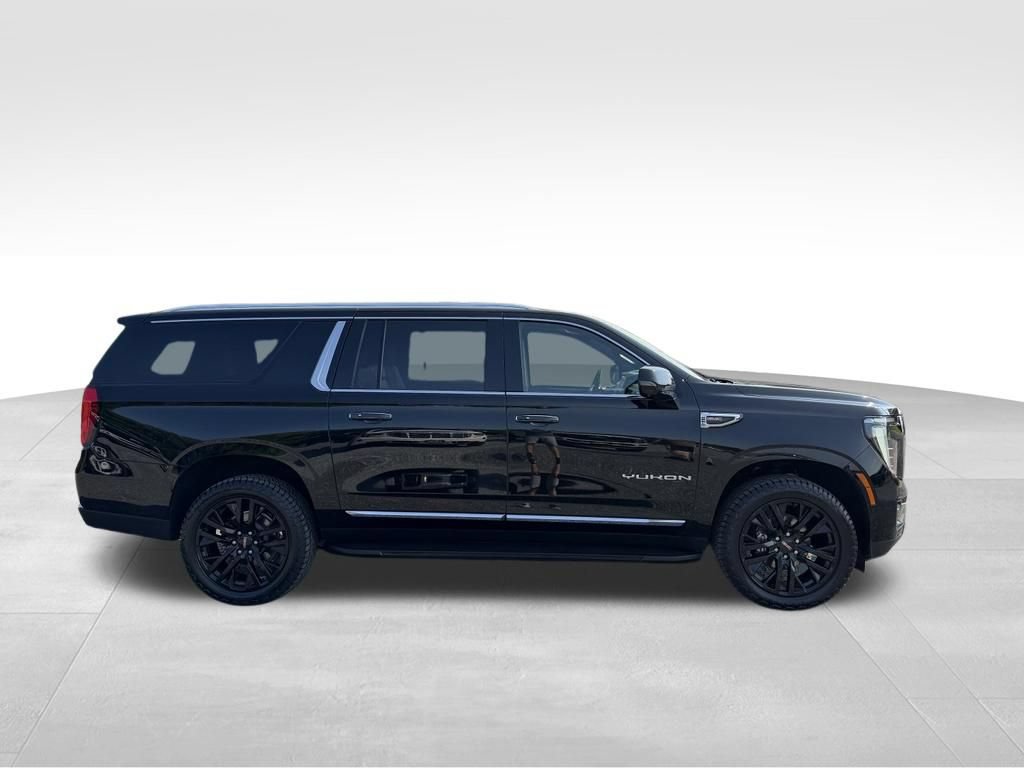 Used 2025 GMC Yukon XL Elevation AWD/4WD image 26