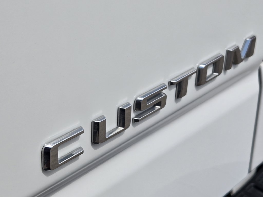 Used 2023 Chevrolet Silverado 1500 Custom RWD image 11