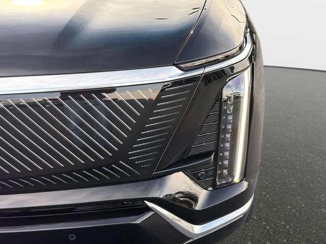 Used 2026 Cadillac Vistiq Premium Luxury image 9