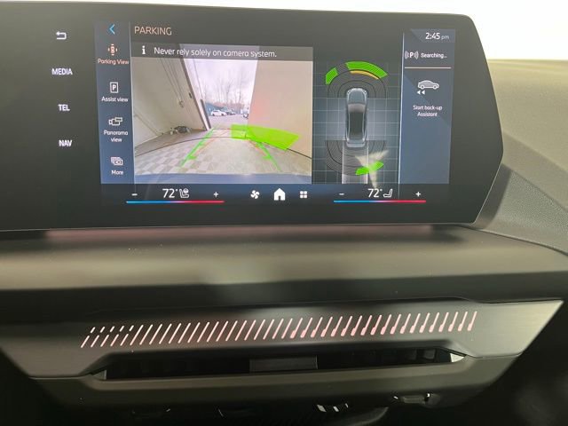 Used 2025 BMW 228i xDrive w/ Premium Package image 17