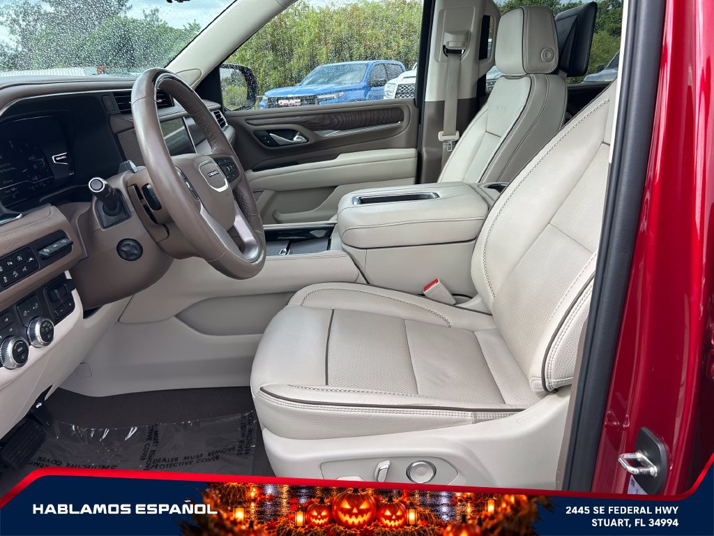 Used 2024 GMC Yukon XL Denali w/ Denali Reserve Package AWD/4WD image 9