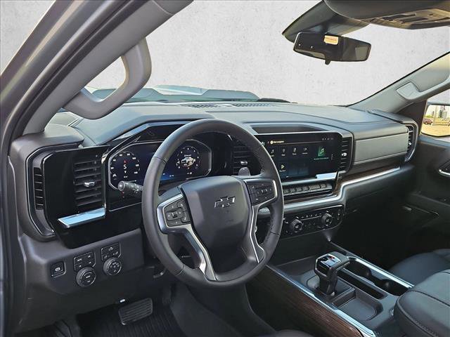 New 2026 Chevrolet Silverado 1500 LT Trail Boss w/ Convenience Package II AWD/4WD video 3
