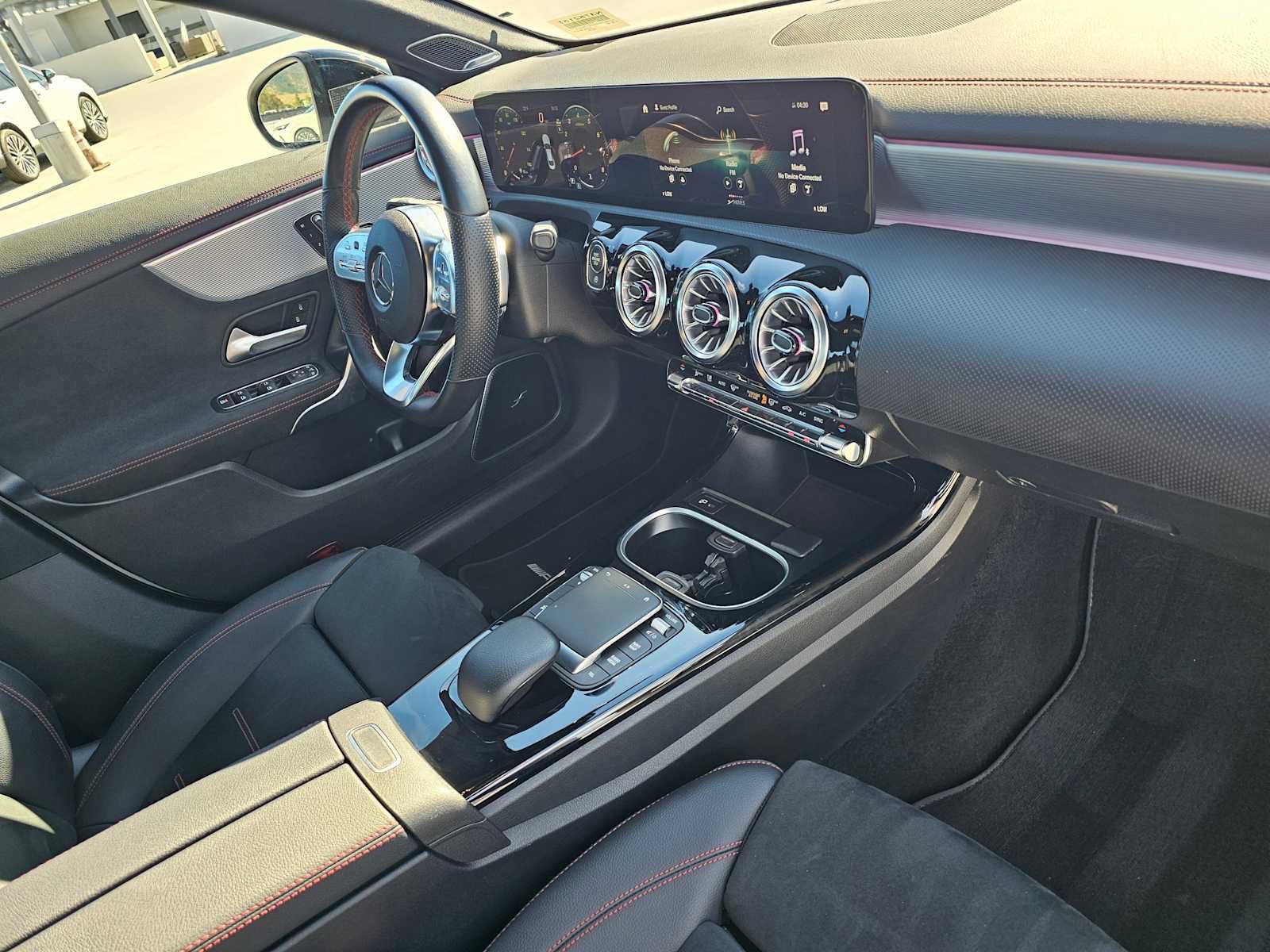 Used 2023 Mercedes-Benz CLA 250 image 11