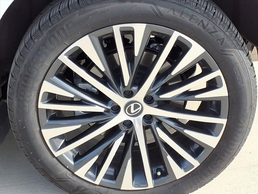 Used 2024 Lexus RX 350 Premium Plus image 11
