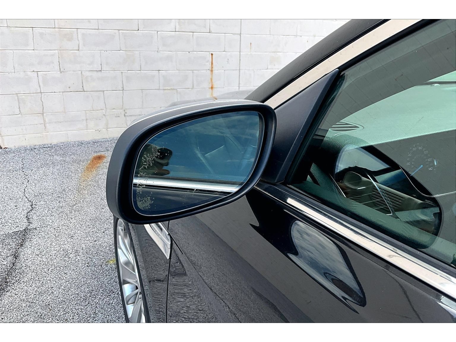 Used 2013 Ford Taurus Limited FWD image 33
