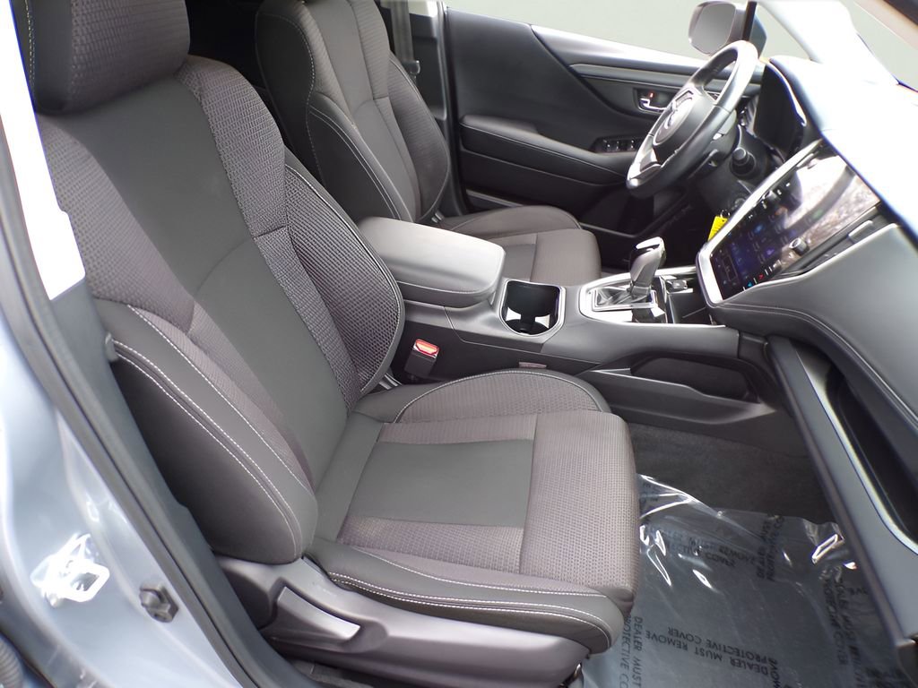 Used 2023 Subaru Outback Premium image 9