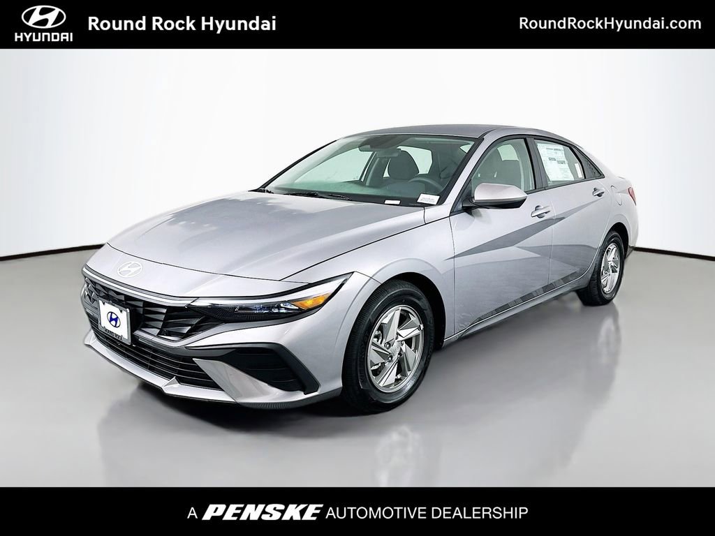 New 2025 Hyundai Elantra SE