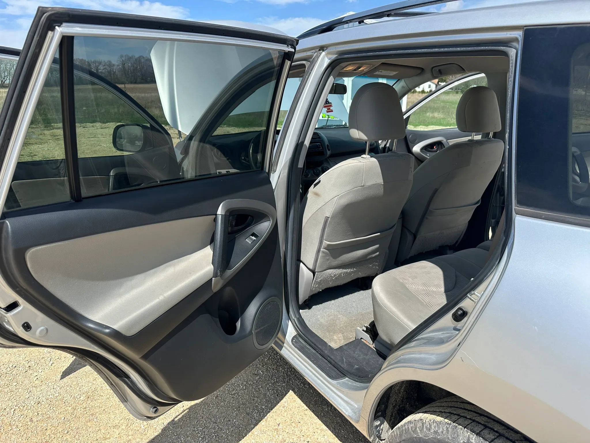 Used 2010 Toyota RAV4 4WD V6 image 10