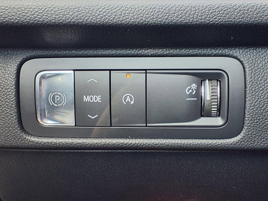 New 2026 Chevrolet Traverse LT w/ Driver Confidence Package image 9