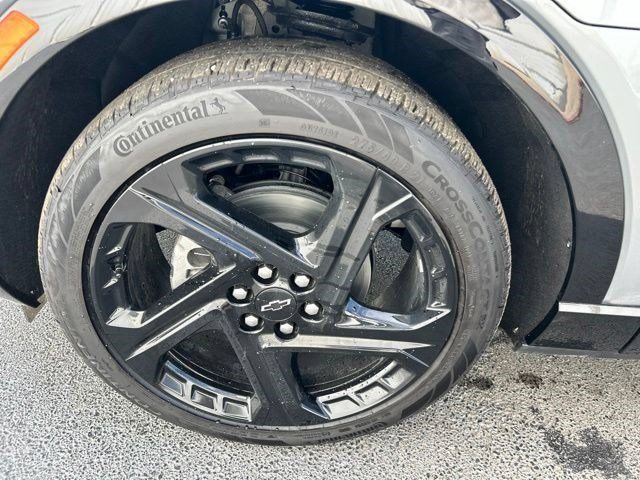 Used 2025 Chevrolet Equinox EV RS FWD image 54