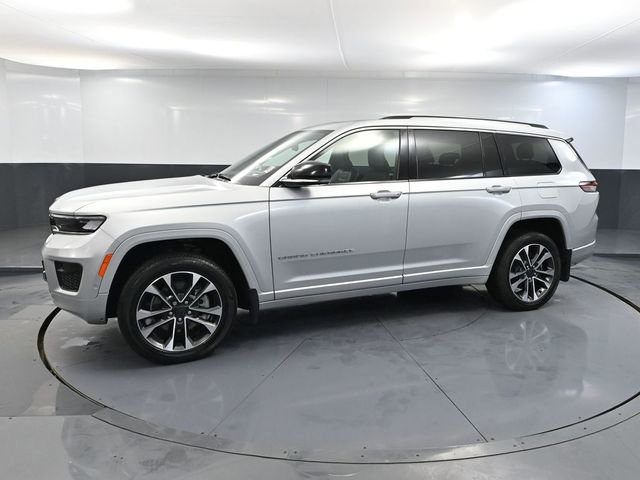 Used 2022 Jeep Grand Cherokee L Overland w/ Advanced Protech Group III image 12