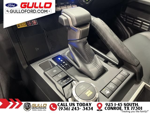 Used 2024 Toyota Tacoma Limited w/ Limited Package (LT) AWD/4WD image 30