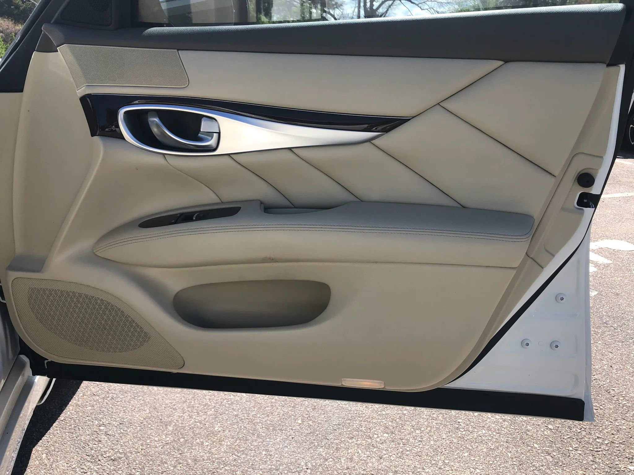 Used 2017 INFINITI Q70 L 3.7 image 37