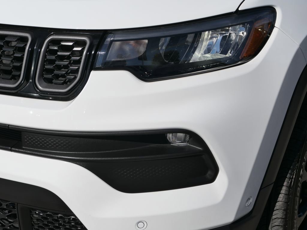 Used 2025 Jeep Compass Latitude w/ Convenience Group image 8