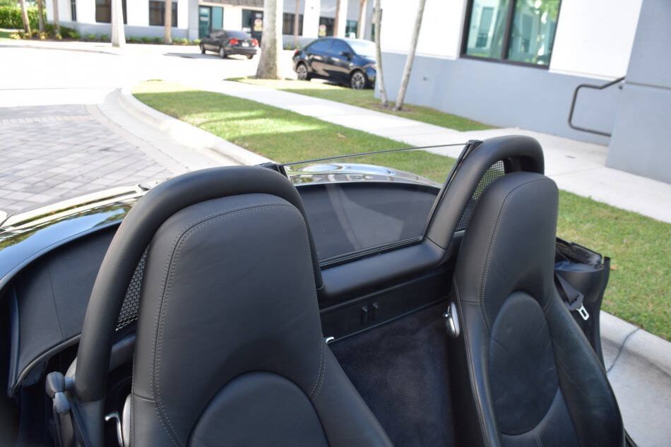 Used 2005 Porsche Boxster RWD image 62