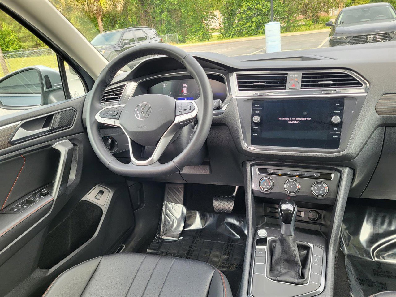 Used 2024 Volkswagen Tiguan Wolfsburg Edition image 17