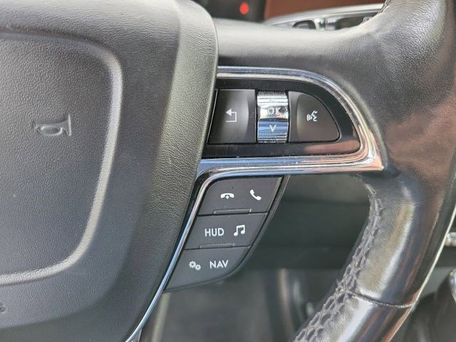 Used 2018 Lincoln Navigator Reserve w/ Technology Package image 16