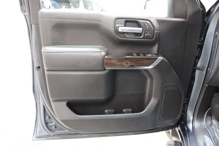 Used 2019 GMC Sierra 1500 SLT image 16