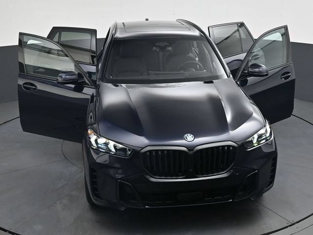 New 2026 BMW X5 xDrive50e w/ M Sport Package AWD/4WD image 43