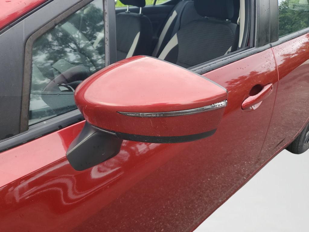 Used 2020 Nissan Versa SV FWD image 24