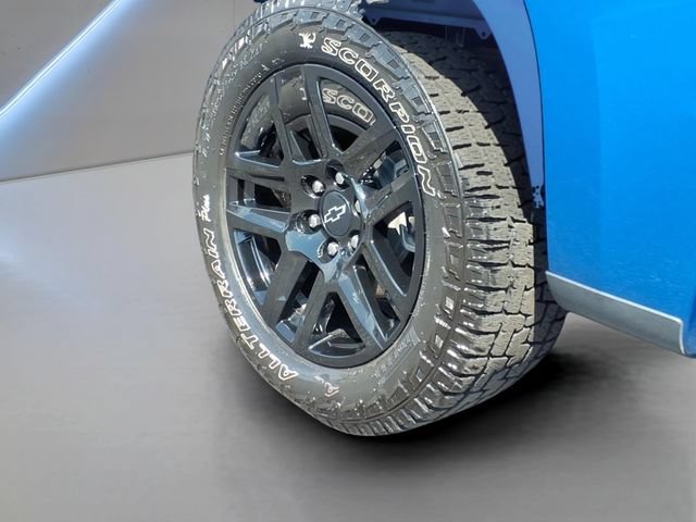 Used 2023 Chevrolet Silverado 1500 Custom w/ LPO, Dark Essentials Package AWD/4WD image 11