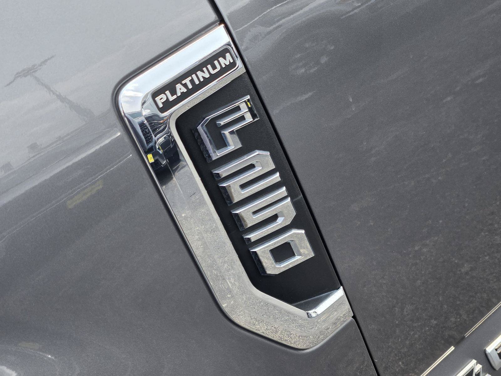 Used 2022 Ford F250 Platinum w/ Tremor Off-Road Package AWD/4WD image 12