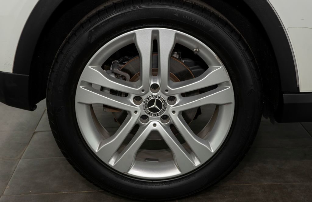 Used 2018 Mercedes-Benz GLA 250 4MATIC image 17