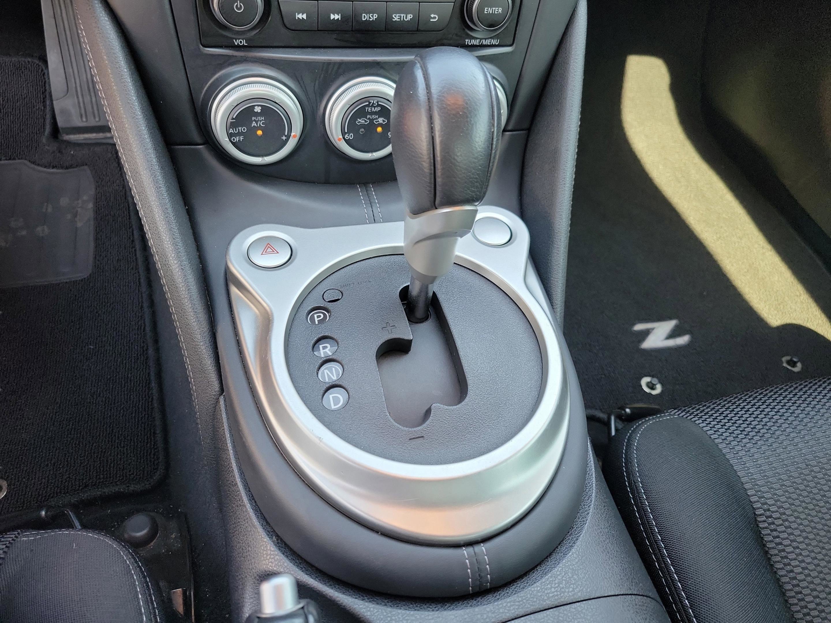 Used 2016 Nissan 370Z Coupe image 22