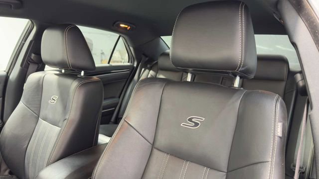 Used 2019 Chrysler 300 S image 23