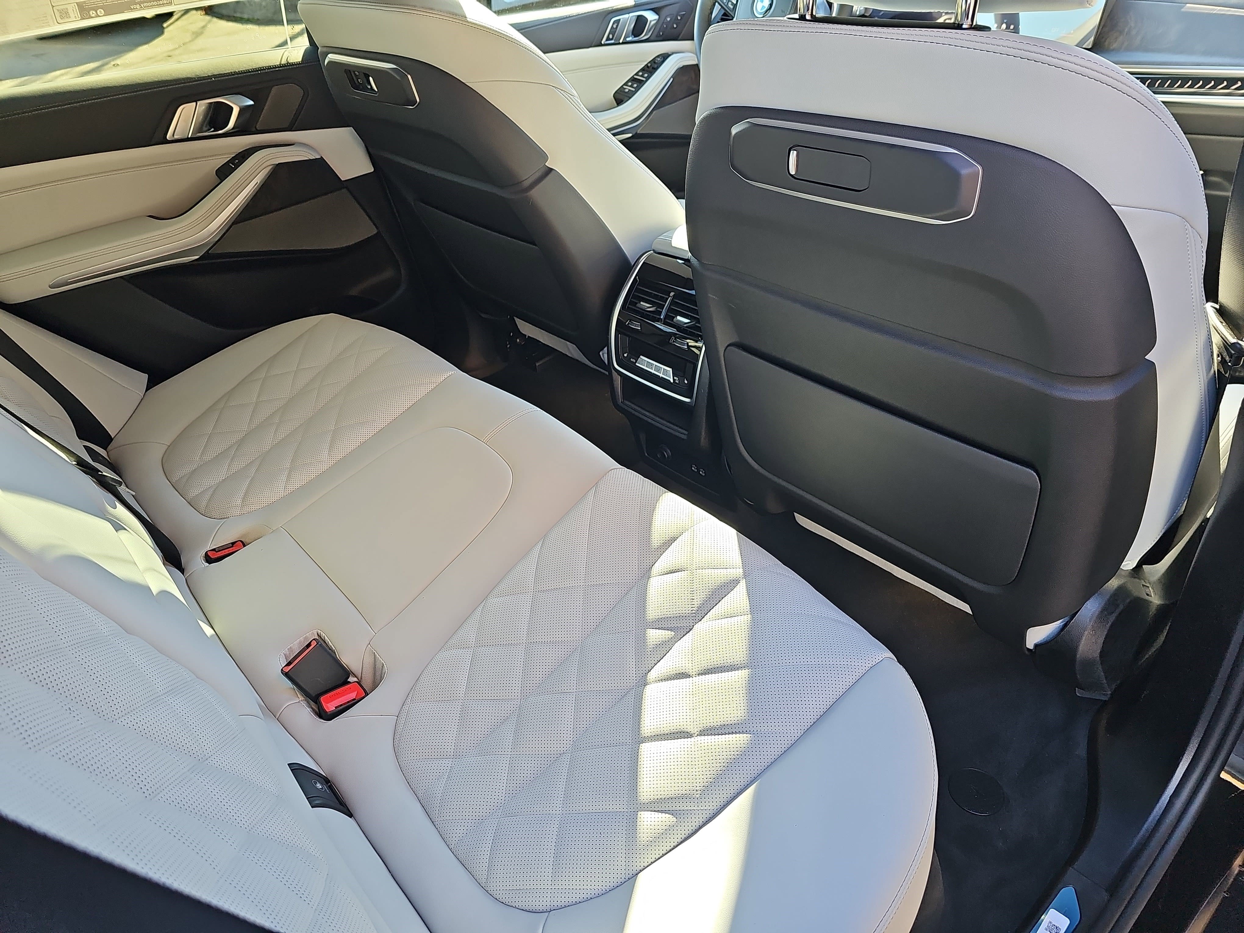 New 2026 BMW X5 xDrive40i w/ Climate Comfort Package image 11