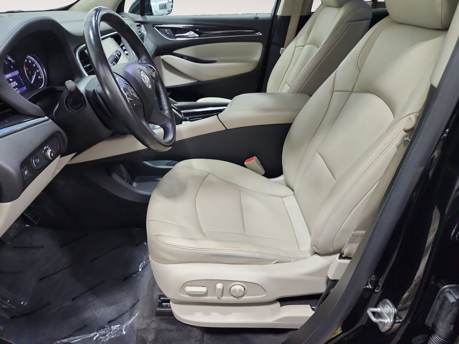 Used 2020 Buick Enclave Essence FWD image 9