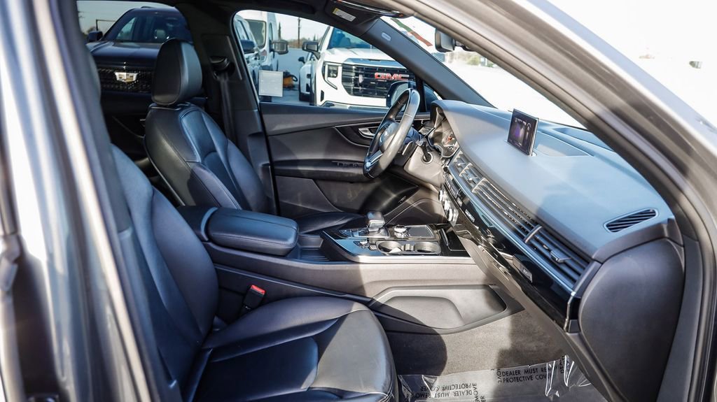 Used 2017 Audi Q7 3.0T Premium Plus image 21