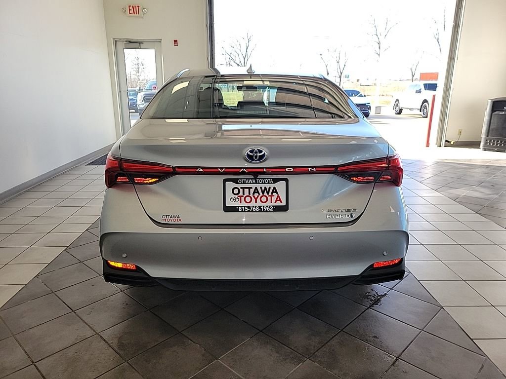 Used 2021 Toyota Avalon Limited w/ Advanced Safety Package image 6
