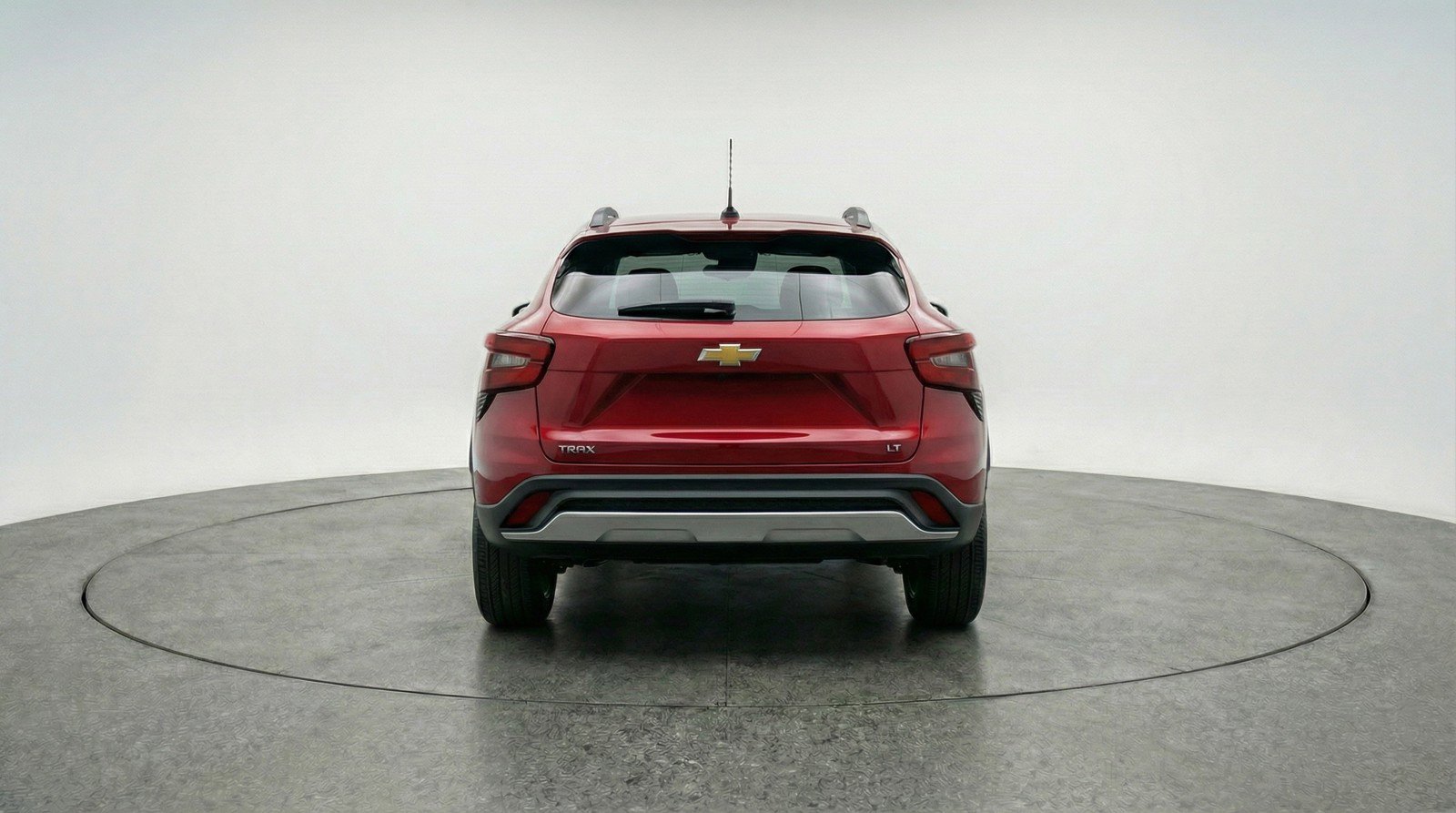 Used 2025 Chevrolet Trax LT FWD image 7