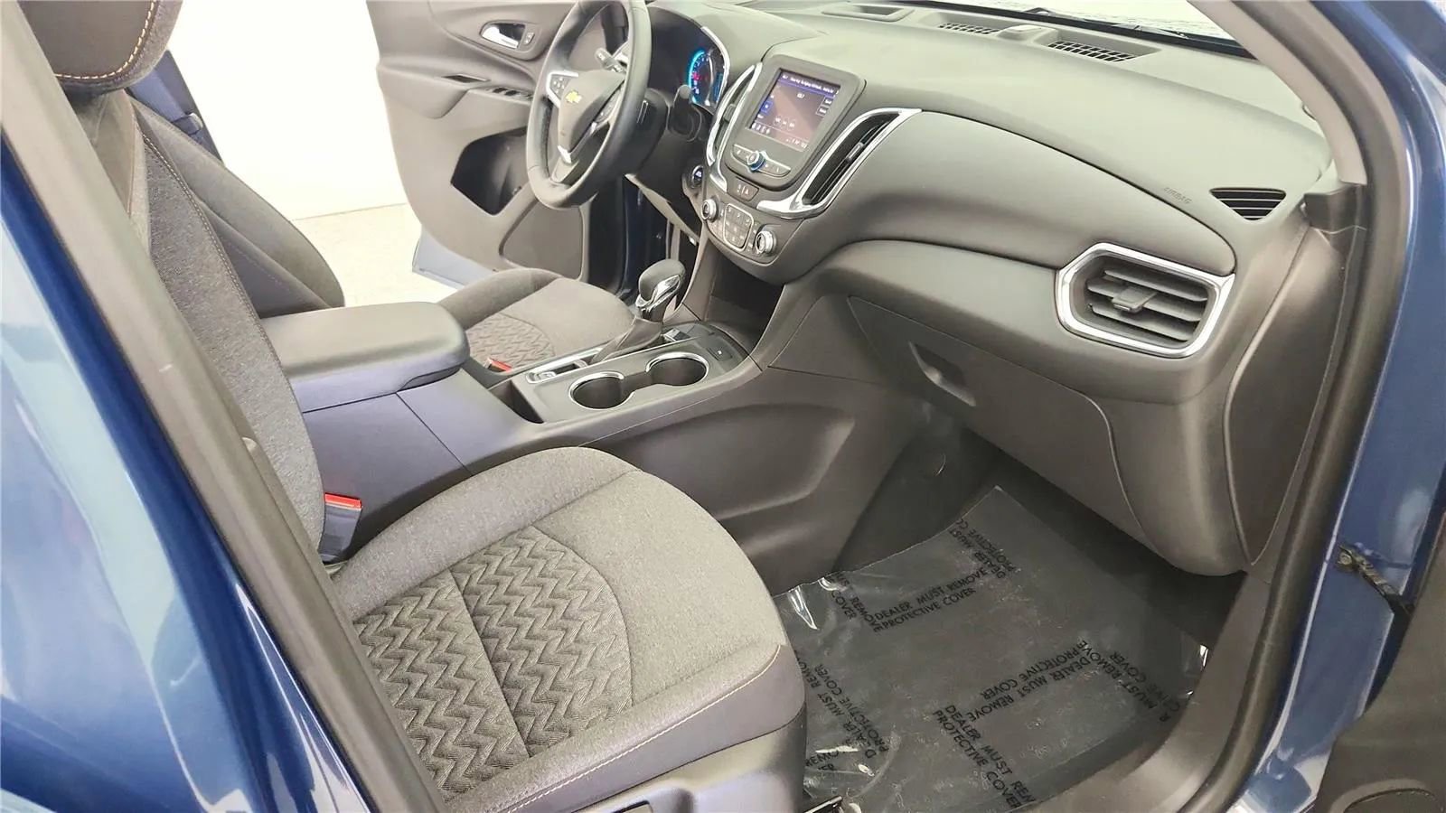 Used 2024 Chevrolet Equinox LT FWD image 35
