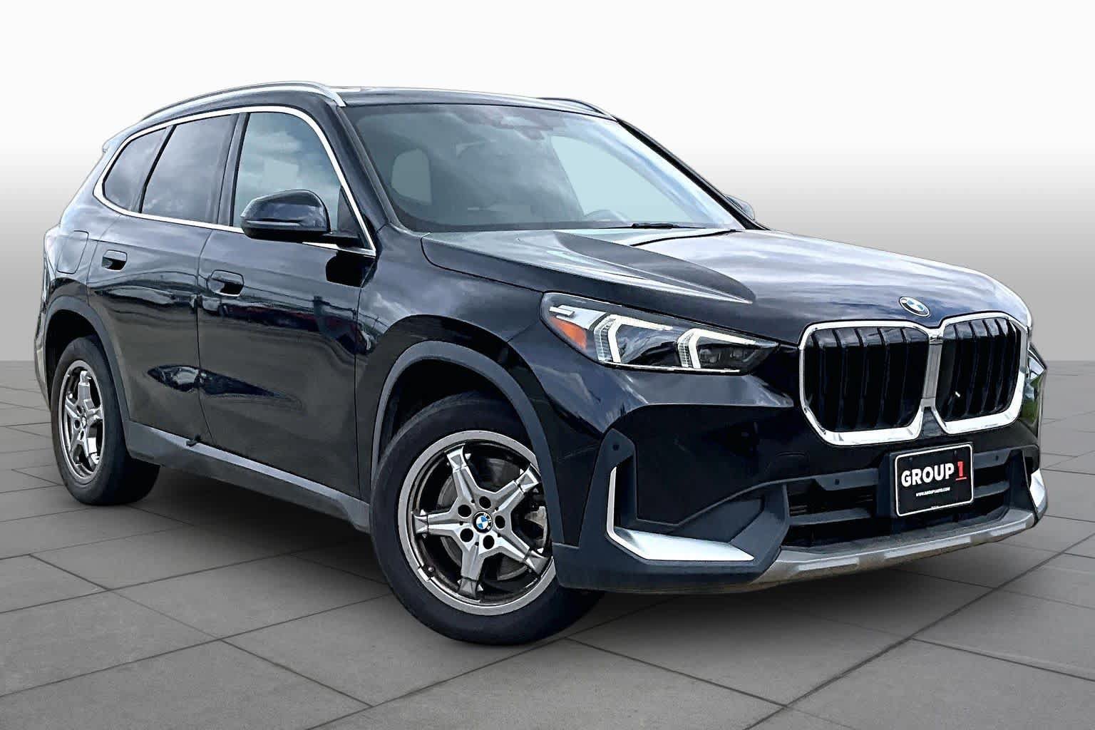 Used 2023 BMW X1 xDrive28i AWD/4WD image 3