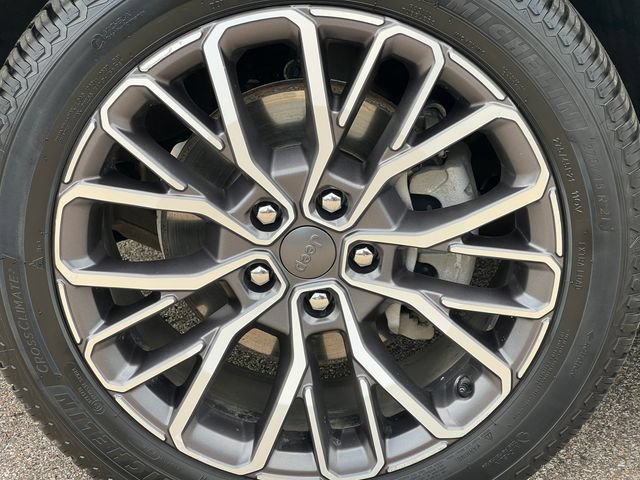 Used 2021 Jeep Grand Cherokee L Summit AWD/4WD image 10