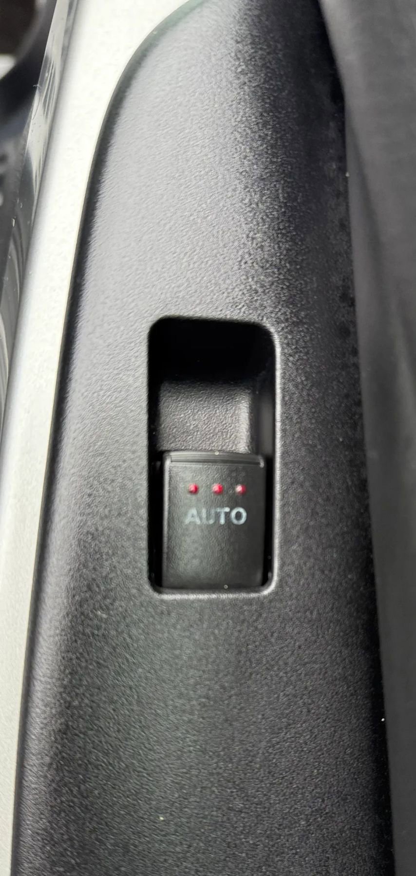 Used 2010 MAZDA CX-7 i SV FWD image 35