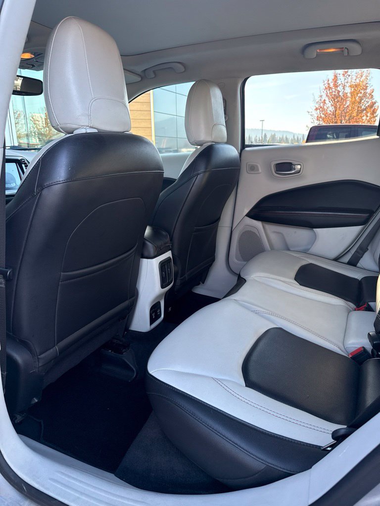 Certified 2018 Jeep Compass Limited w/ Navigation Group AWD/4WD image 12