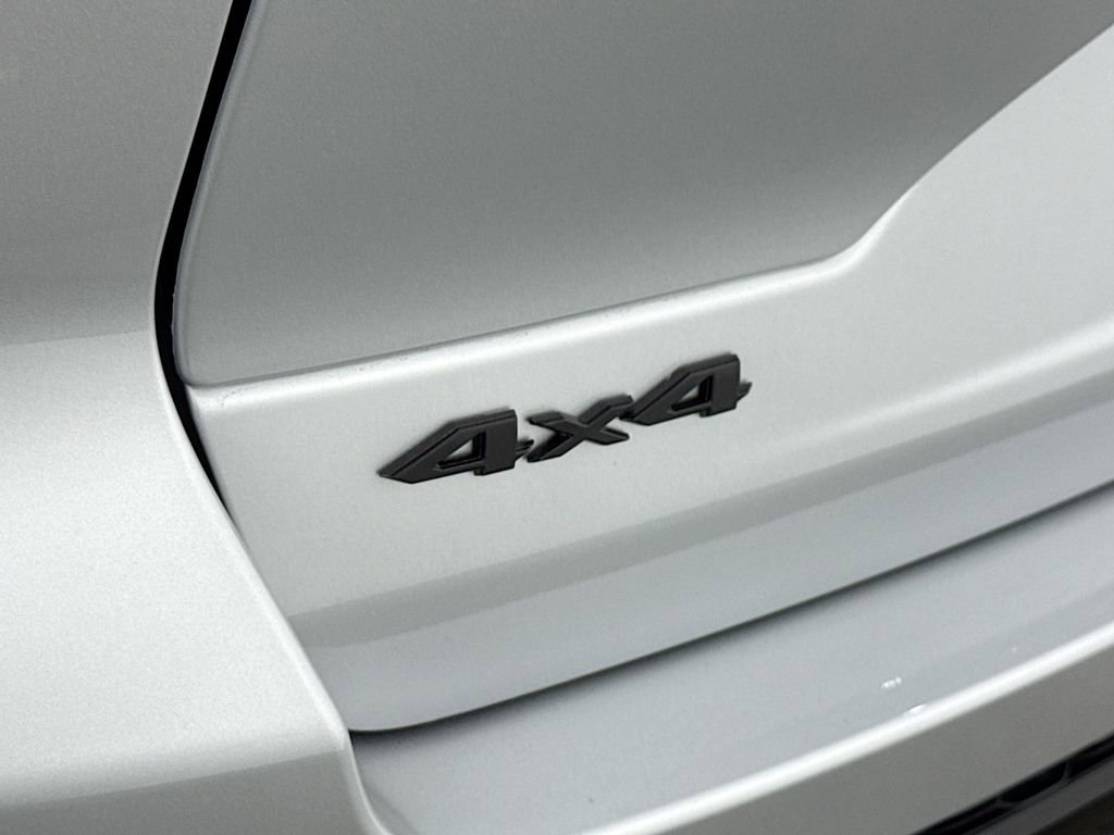 New 2025 Jeep Grand Cherokee Altitude image 48