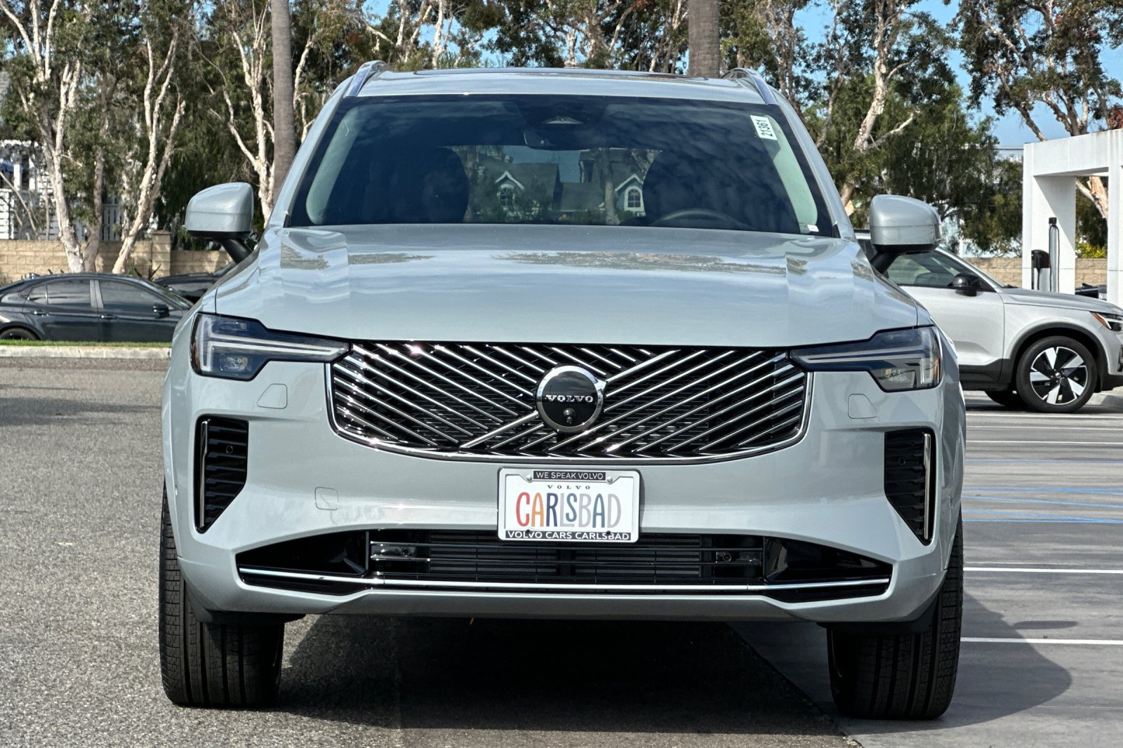 New 2026 Volvo XC90 T8 Plus w/ Protection Package AWD/4WD image 6